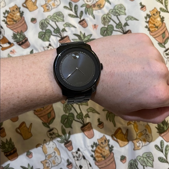 Black Metal watch with blue undertones with Silver Accents - Picture 1 of 3